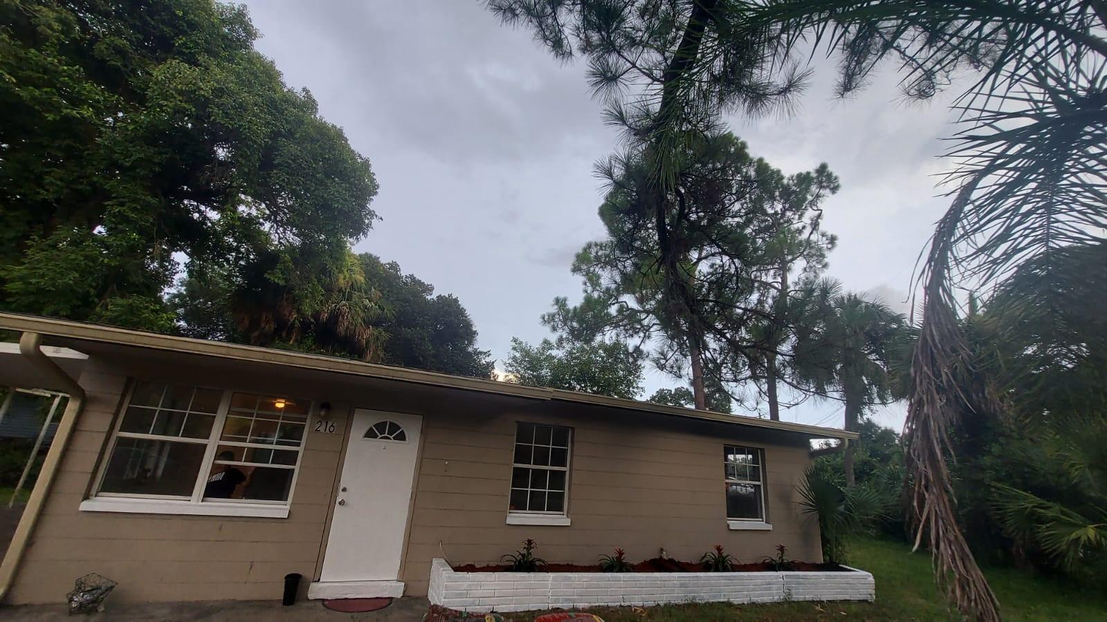 SANTA ANNA PARK - Residential Lease