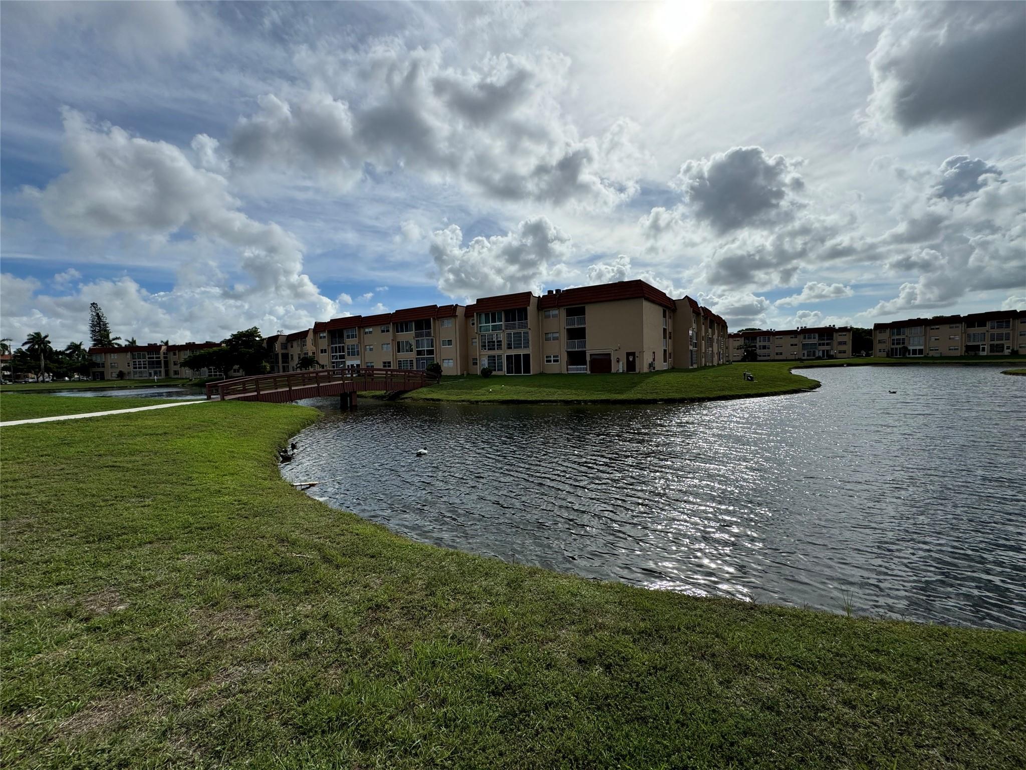 Sunrise Lakes - Residential
