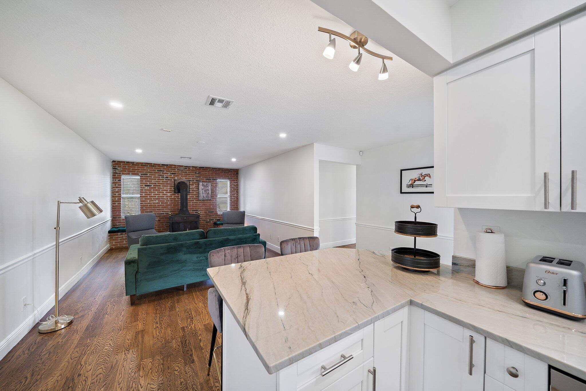 SOUTH SHORE NO 1 OF WELLI - Residential Lease