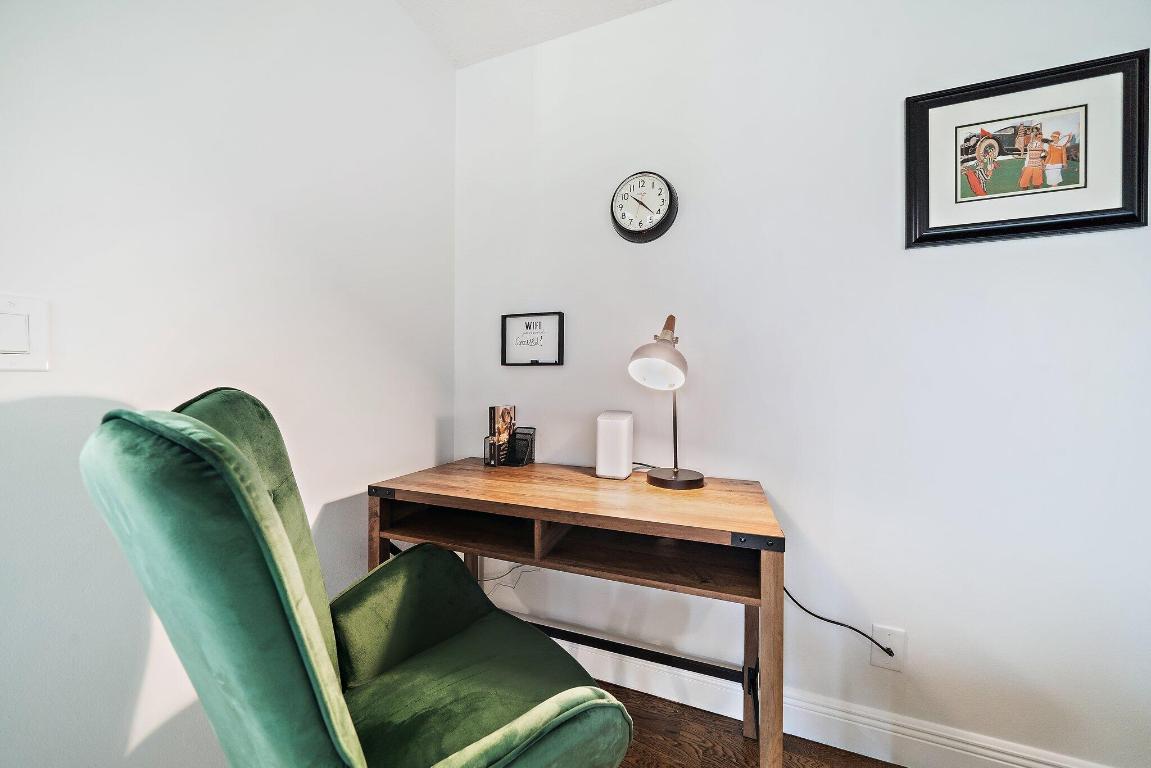 SOUTH SHORE NO 1 OF WELLINGTON - Residential Lease