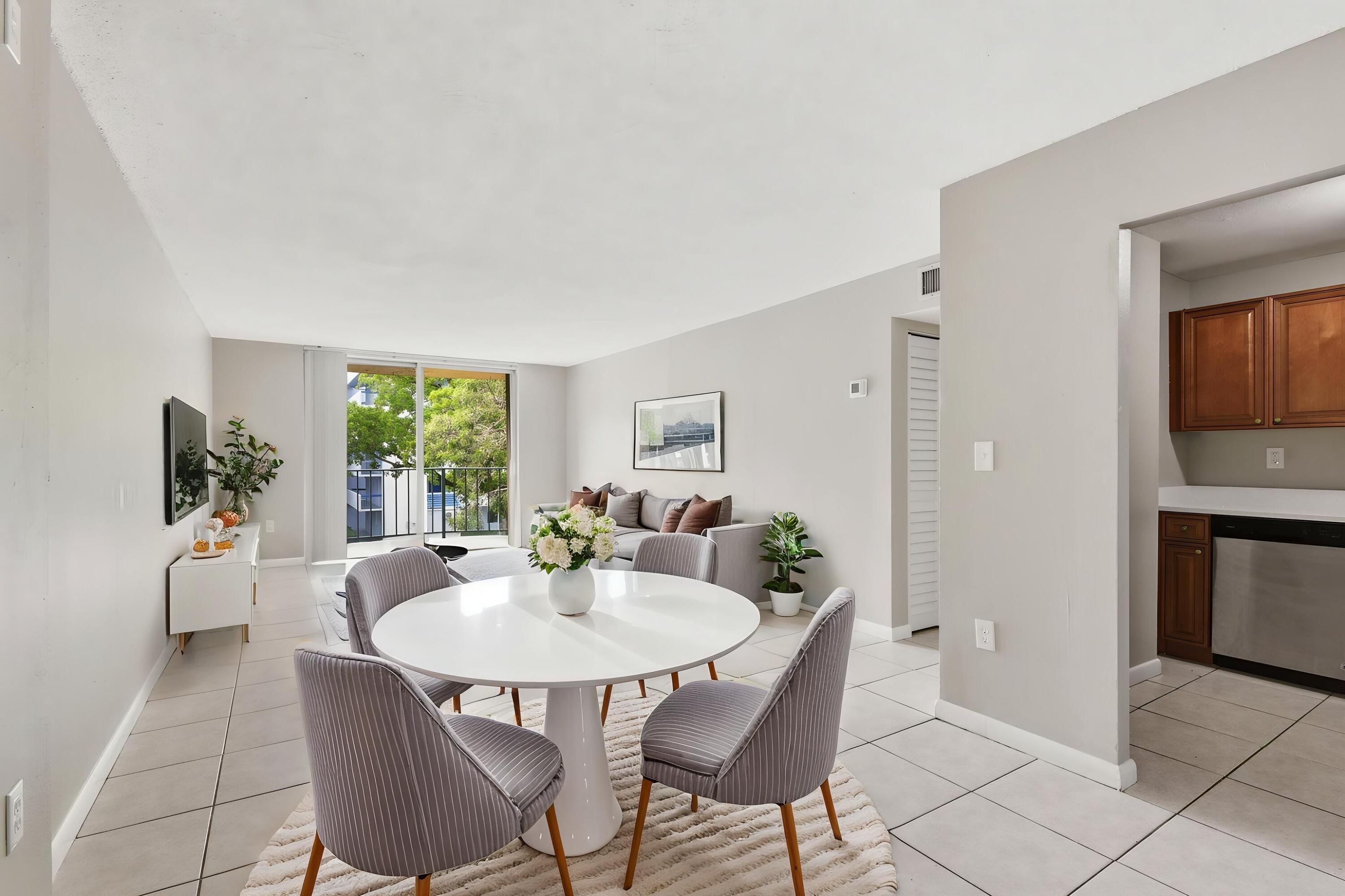 9360 Fontainebleau Boulevard Apt 310