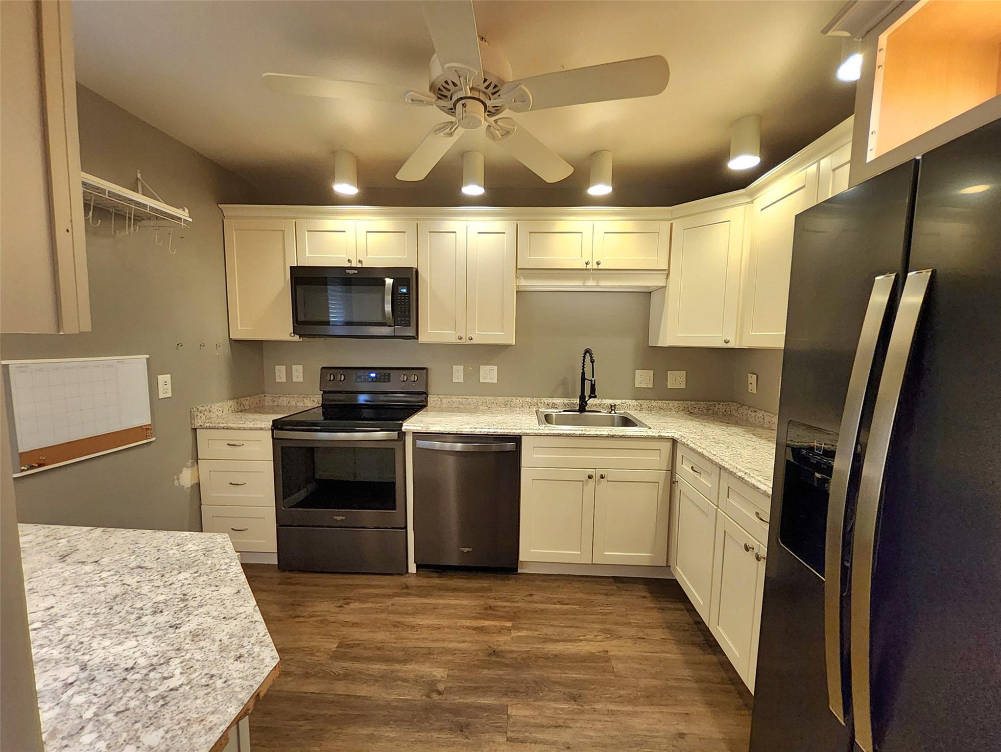 PALM AIRE - Residential