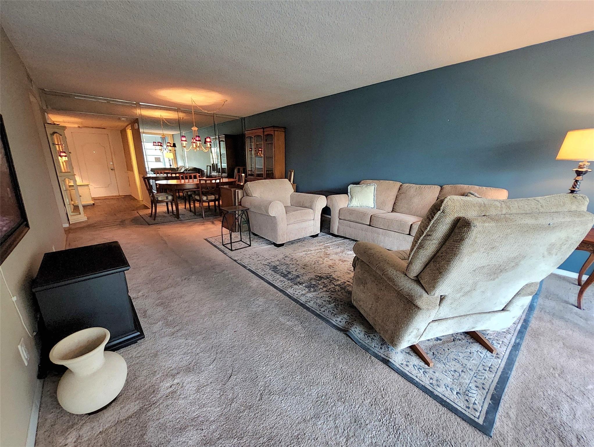 PALM AIRE - Residential