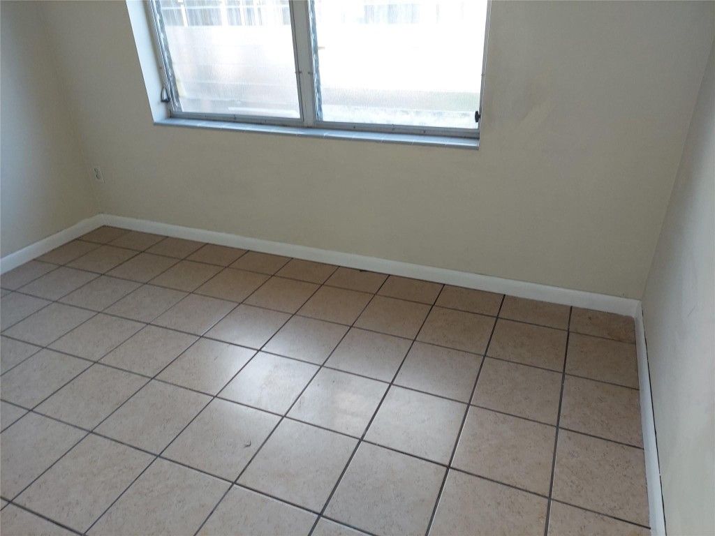 Photo of 1829 N Dixie Highway, Fort Lauderdale, FL 33305 (MLS # F10545243)