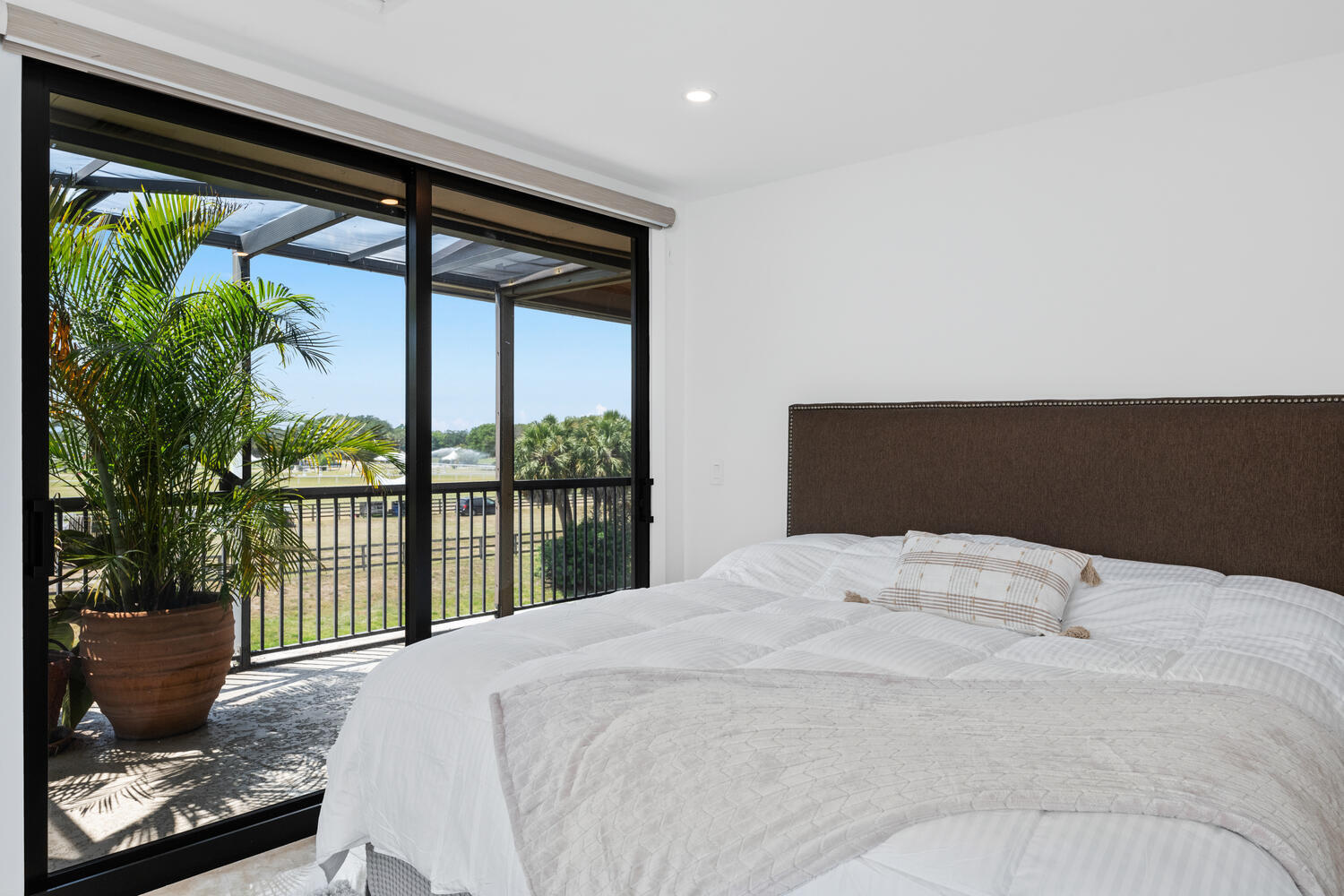 POLO ISLAND CONDO - Residential Lease