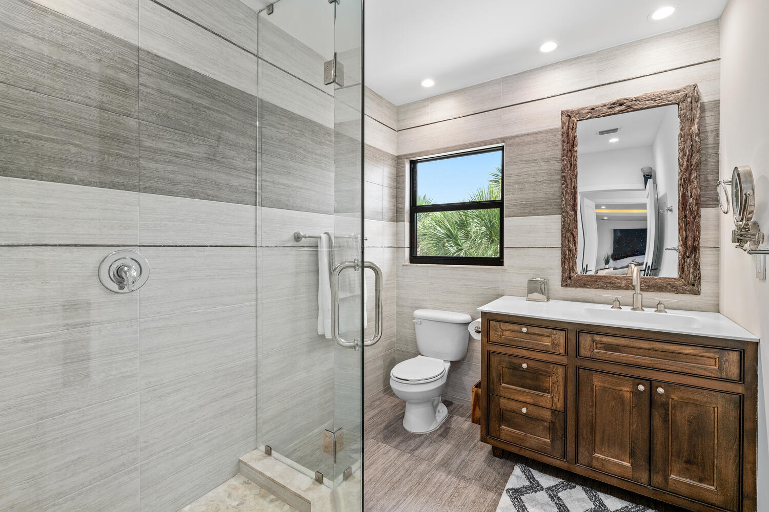 POLO ISLAND CONDO - Residential Lease