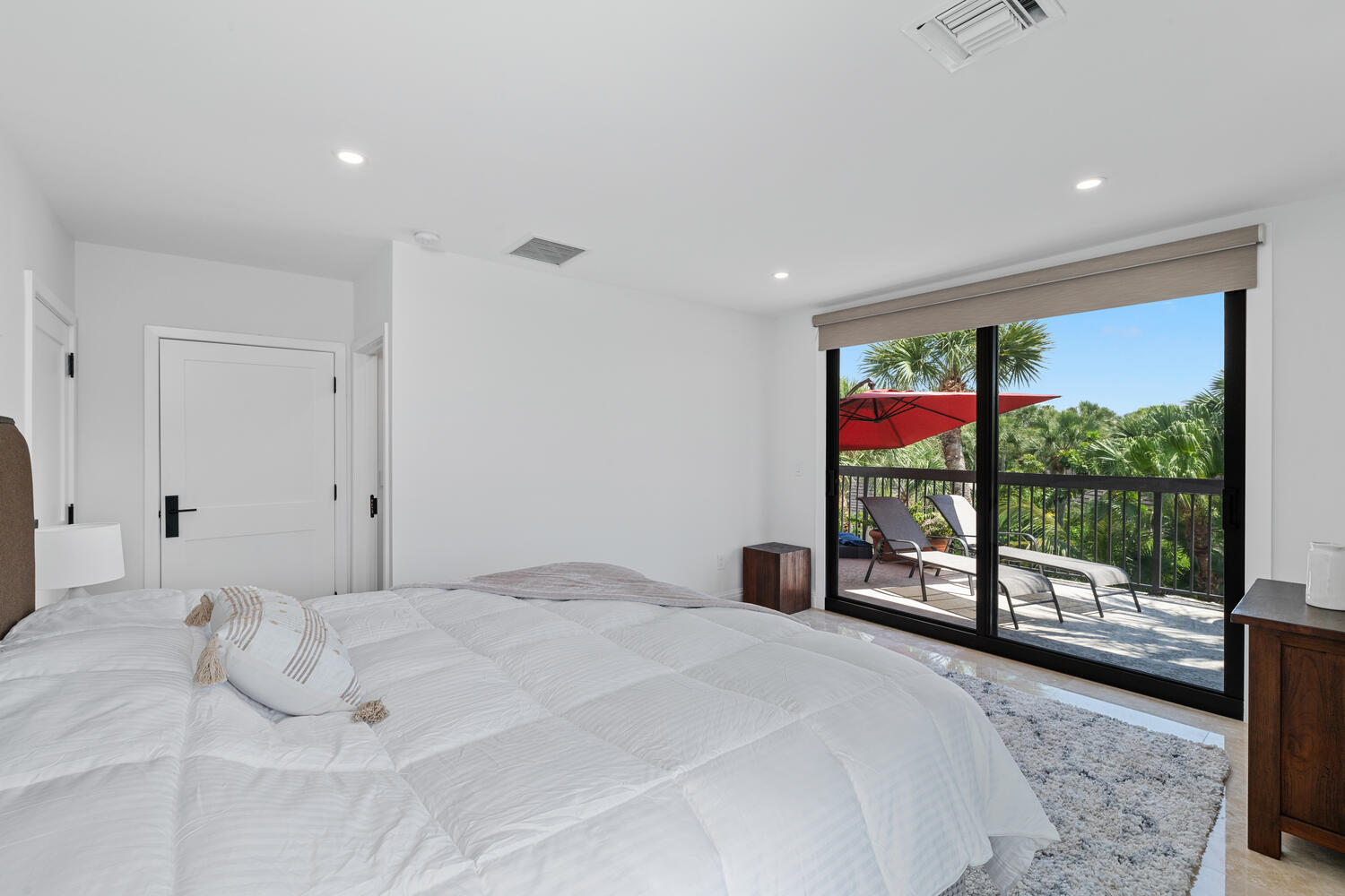 POLO ISLAND CONDO - Residential Lease