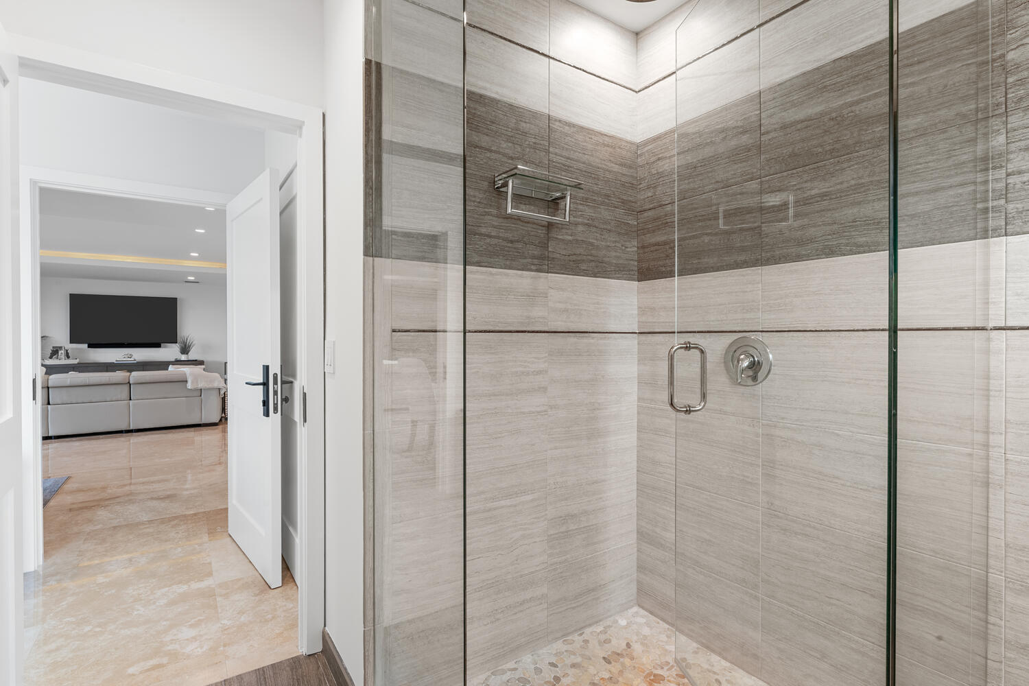 POLO ISLAND CONDO - Residential Lease