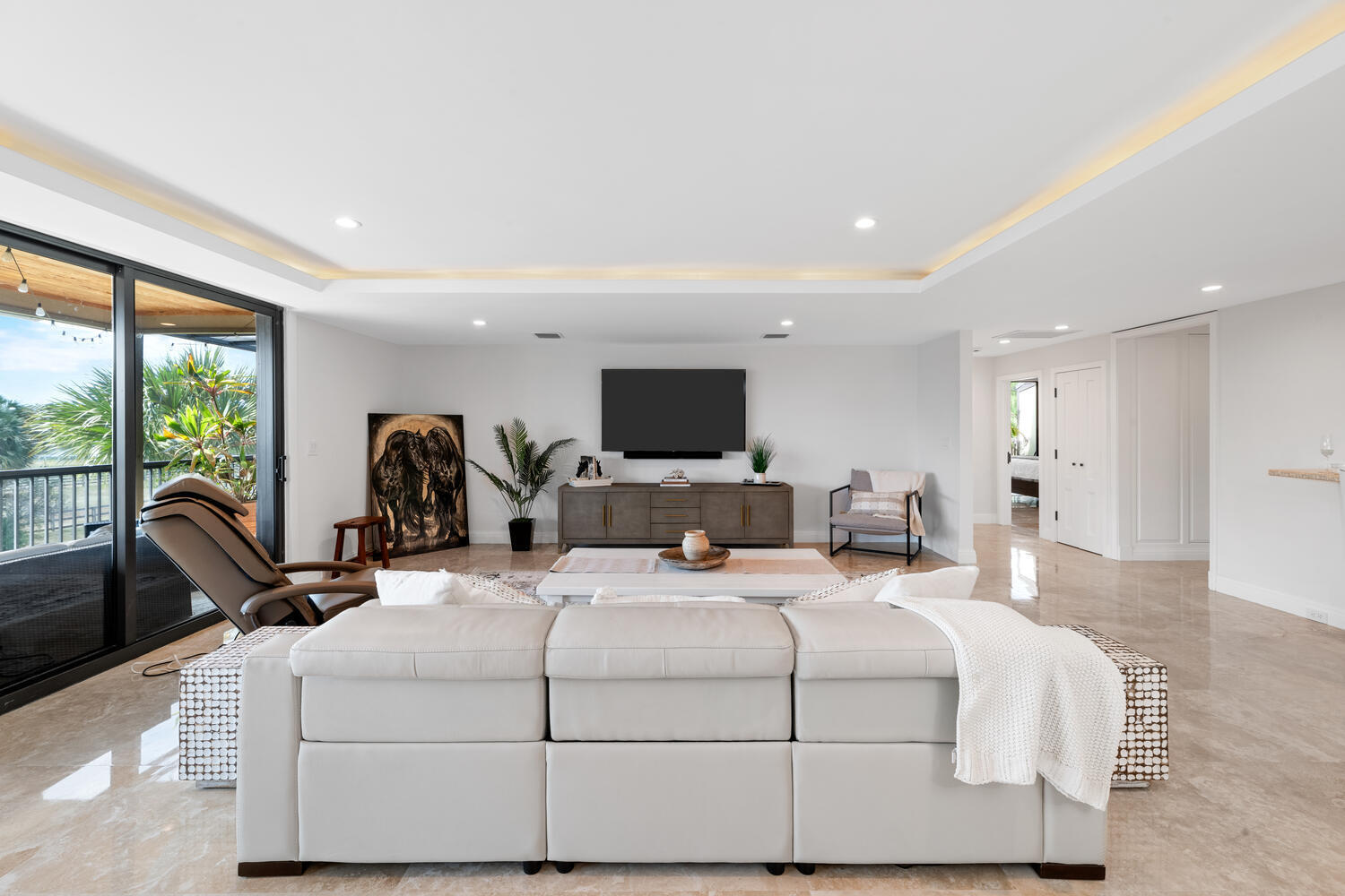 POLO ISLAND CONDO - Residential Lease