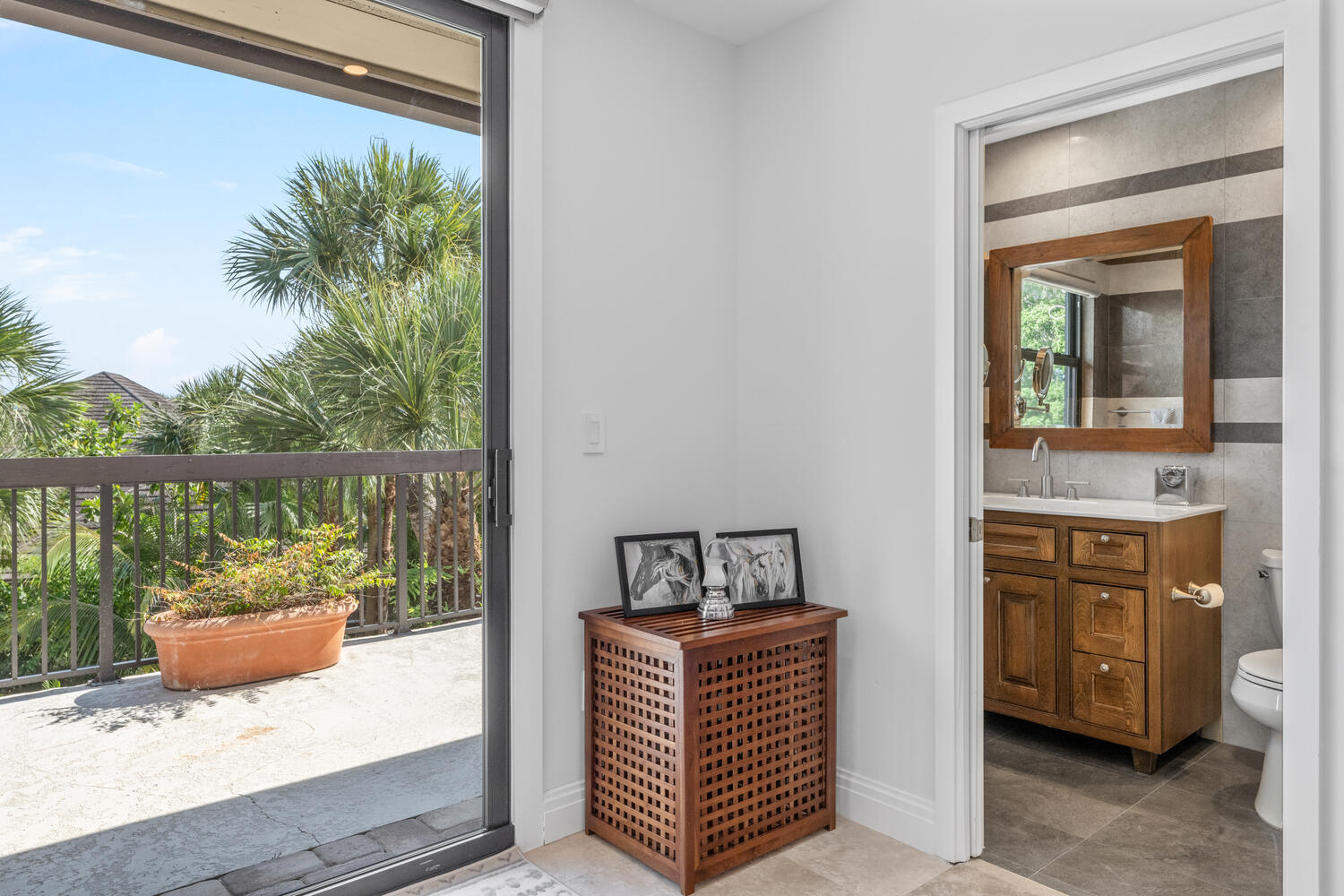 POLO ISLAND CONDO - Residential Lease