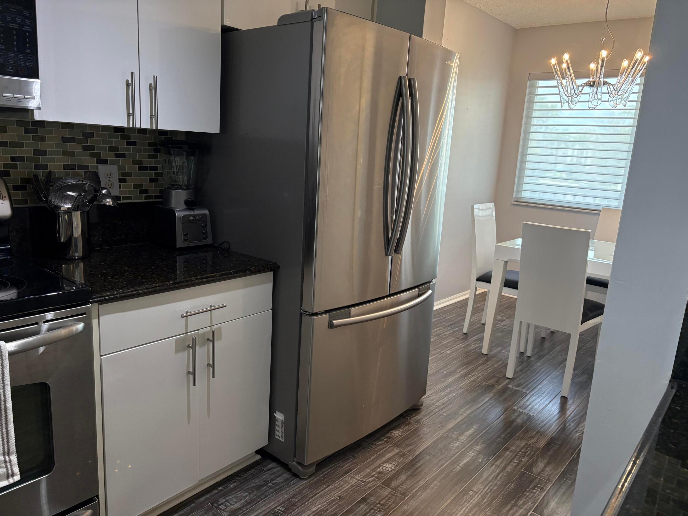 SOUTHAMPTON CONDOMINIUM I - Residential