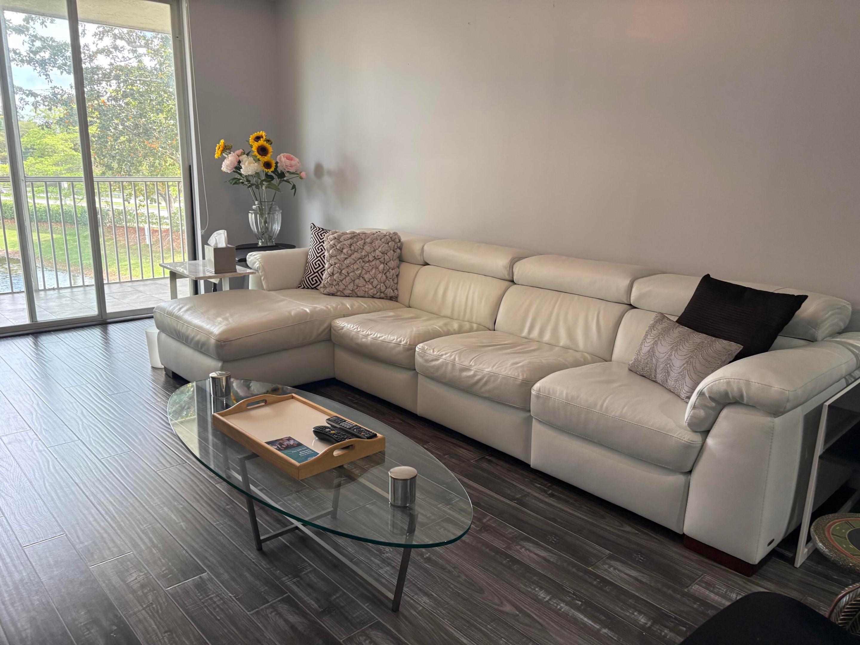 SOUTHAMPTON CONDOMINIUM I - Residential