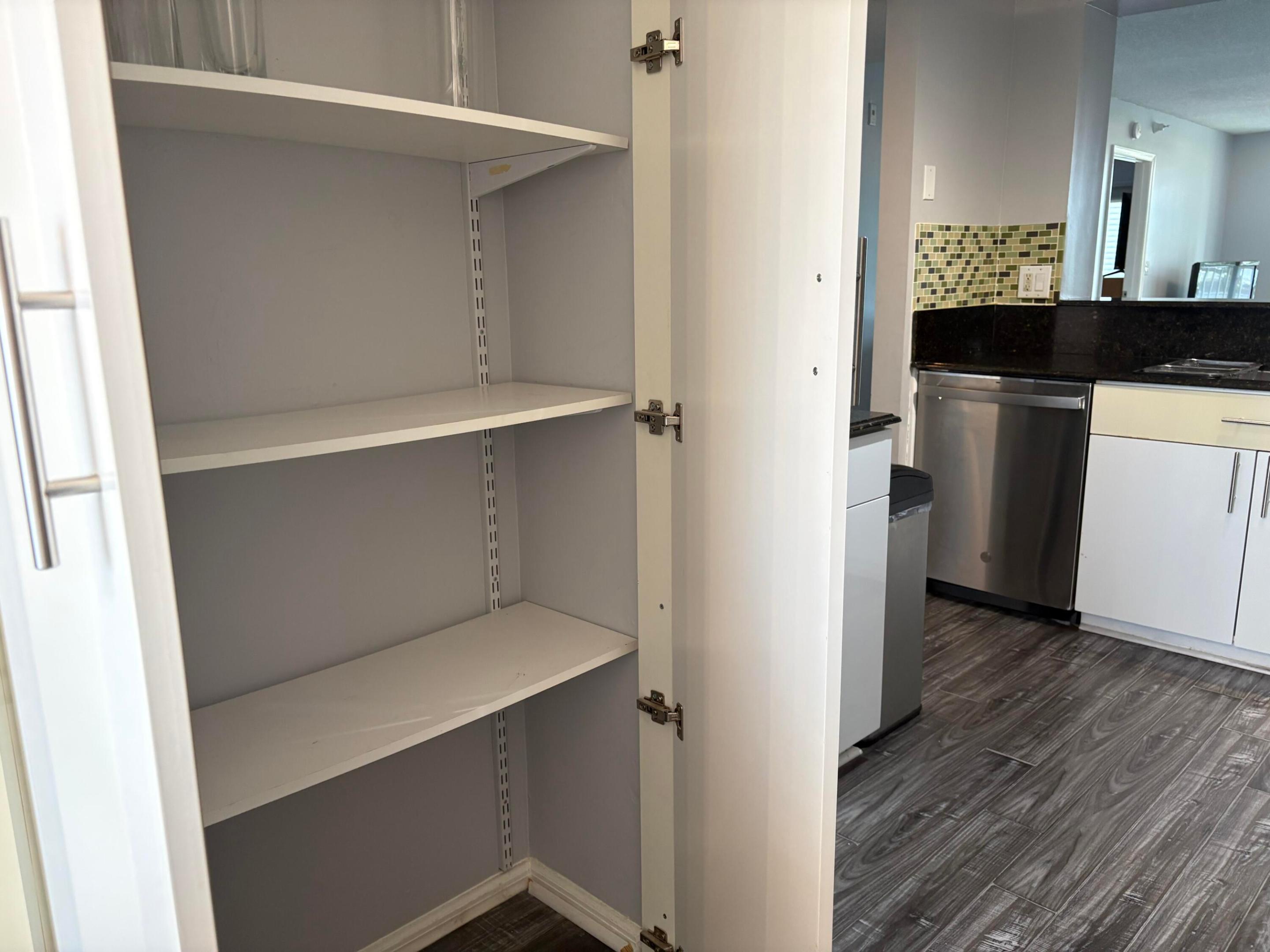 SOUTHAMPTON CONDOMINIUM I - Residential