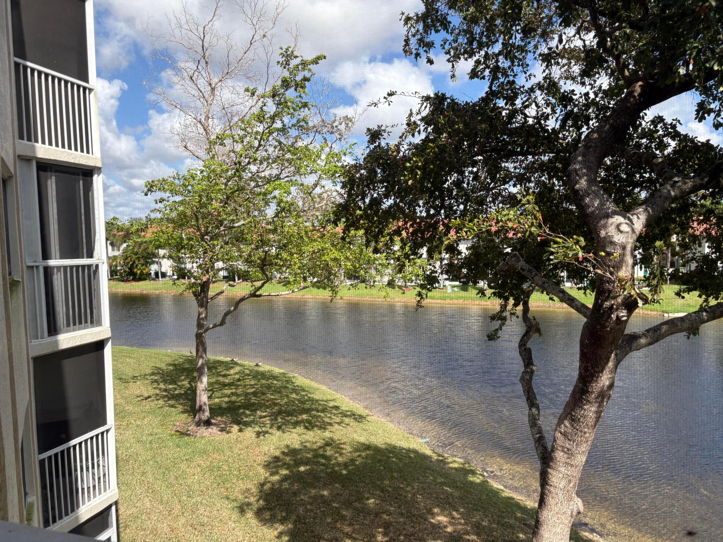 SOUTHAMPTON CONDOMINIUM I - Residential