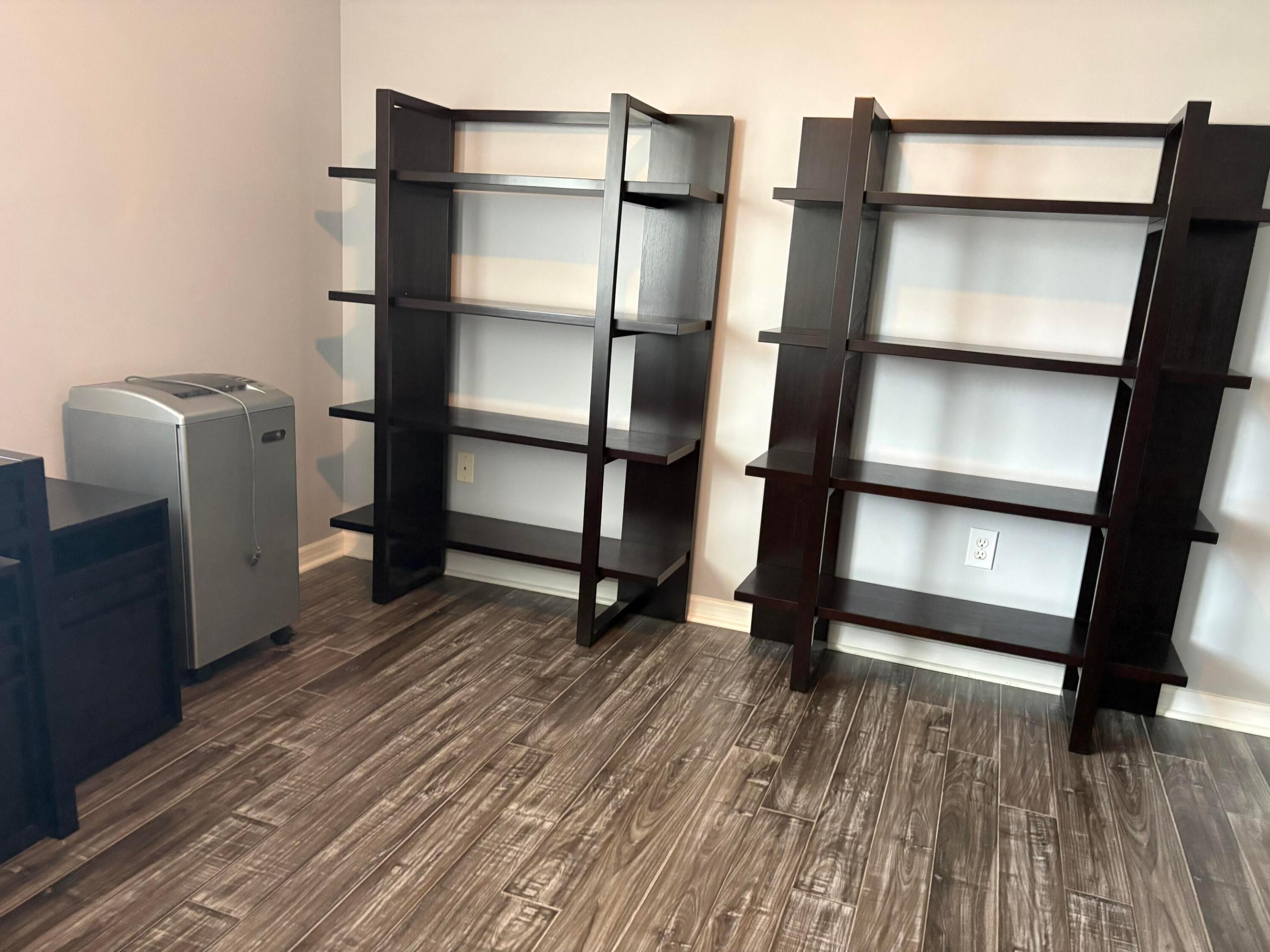 SOUTHAMPTON CONDOMINIUM I - Residential