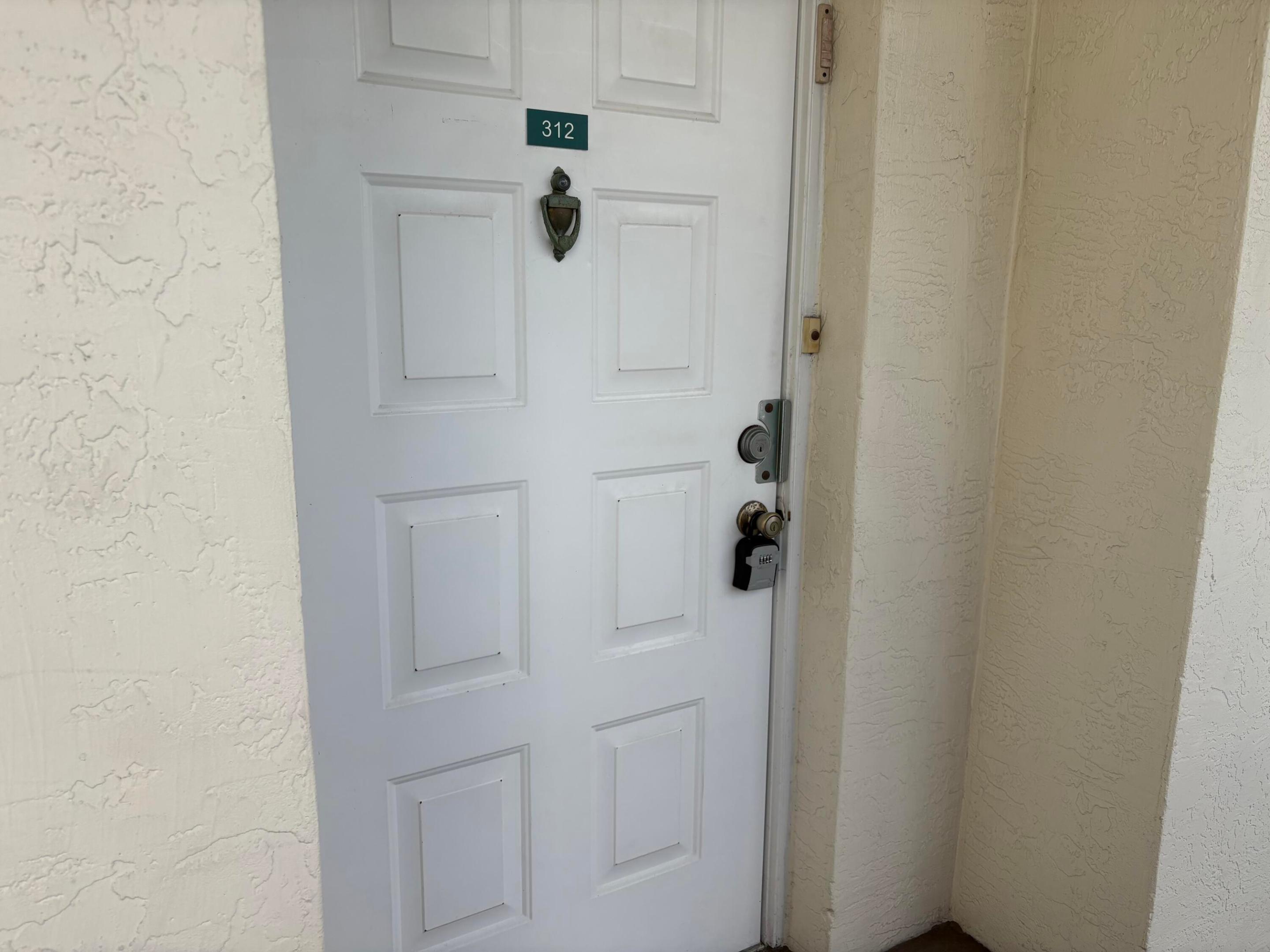 SOUTHAMPTON CONDOMINIUM I - Residential