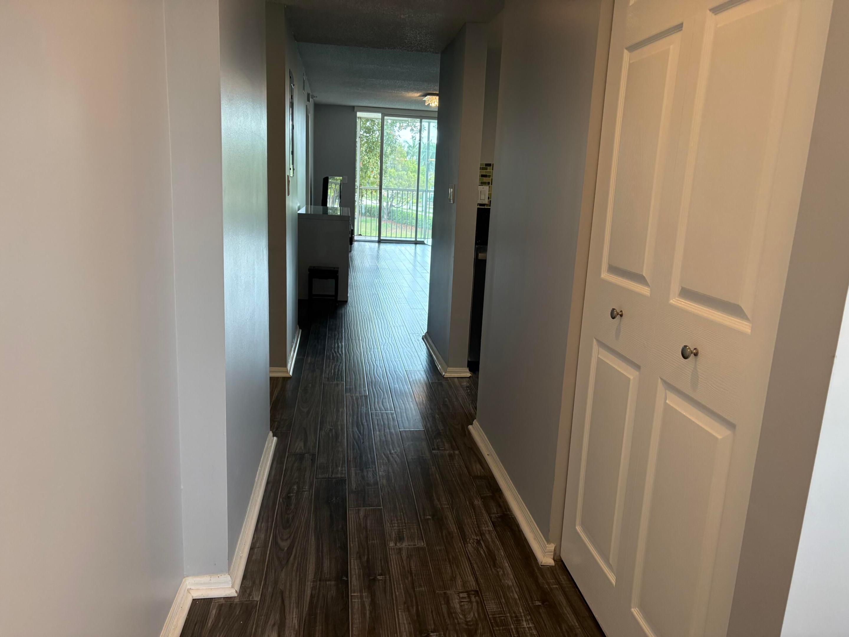 SOUTHAMPTON CONDOMINIUM I - Residential