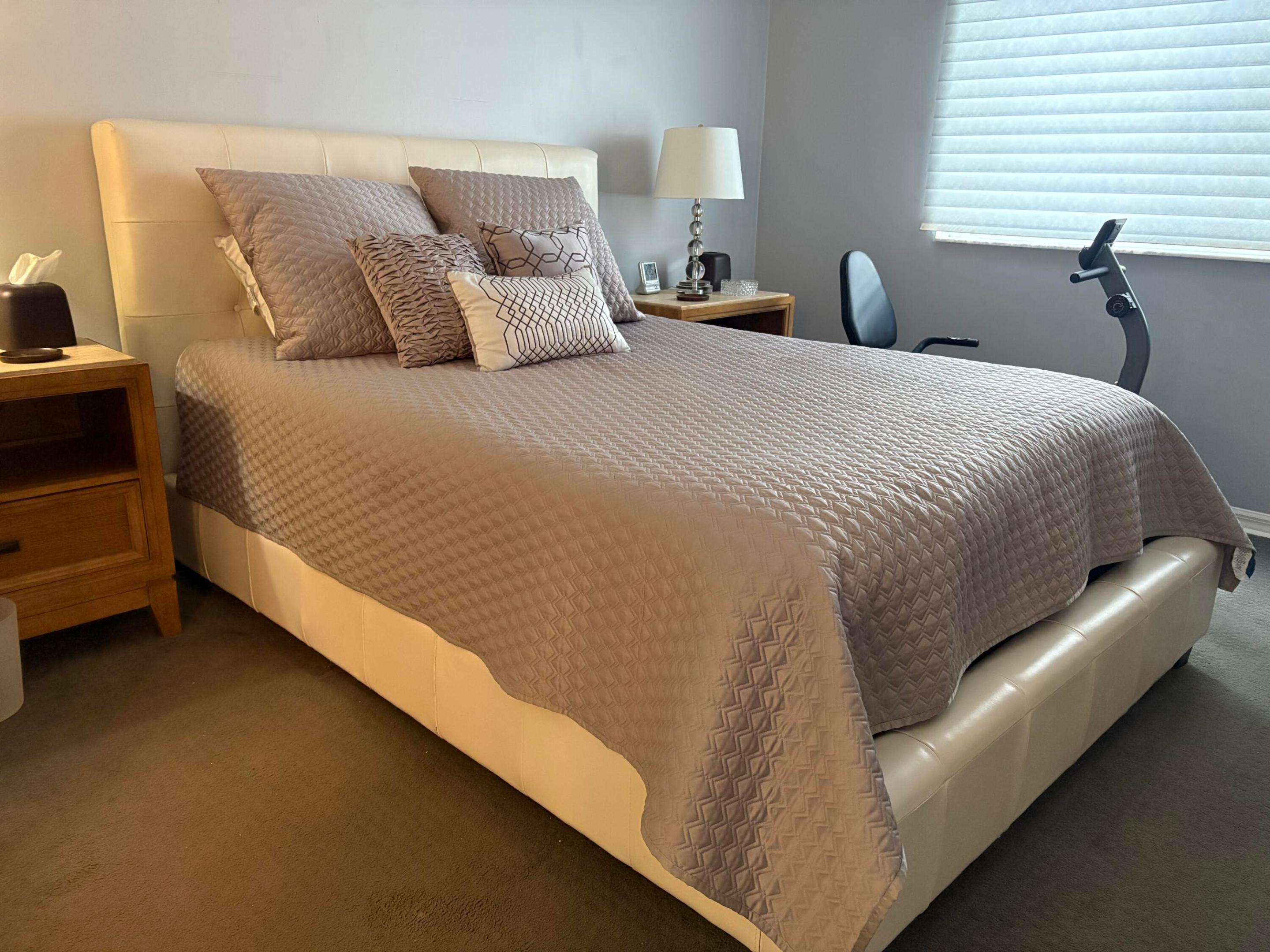 SOUTHAMPTON CONDOMINIUM I - Residential