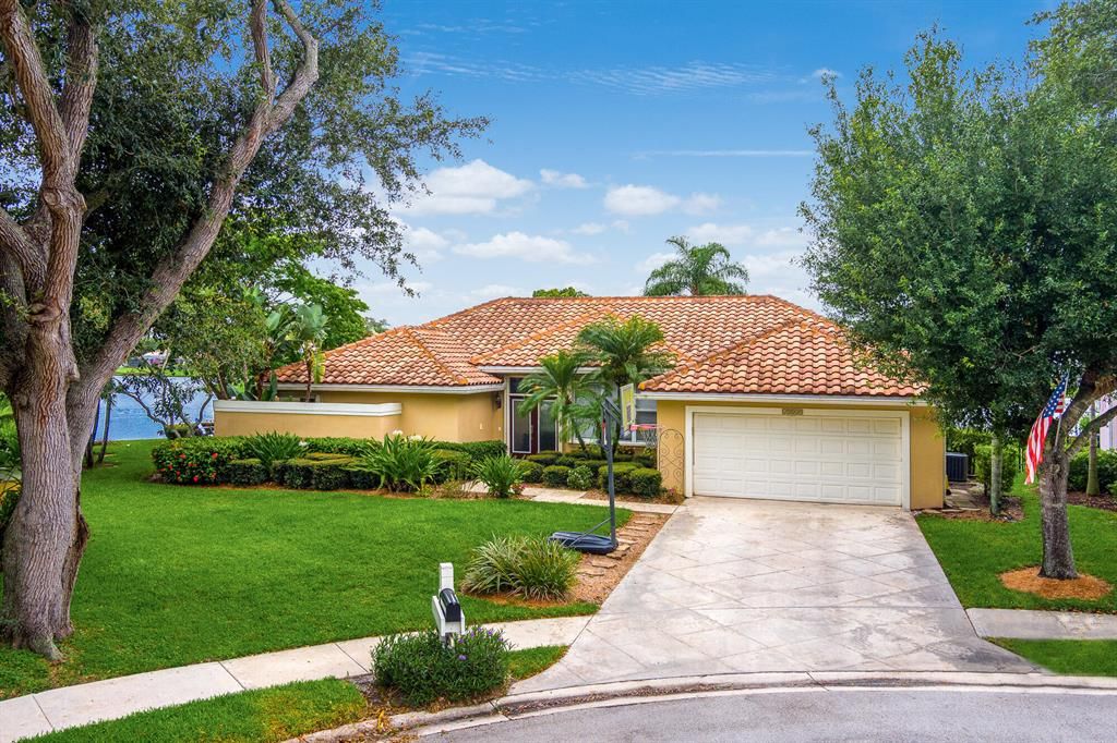 Photo of 18849 Fetterbush Court Ct, Jupiter, FL 33458 (MLS # R10729161)