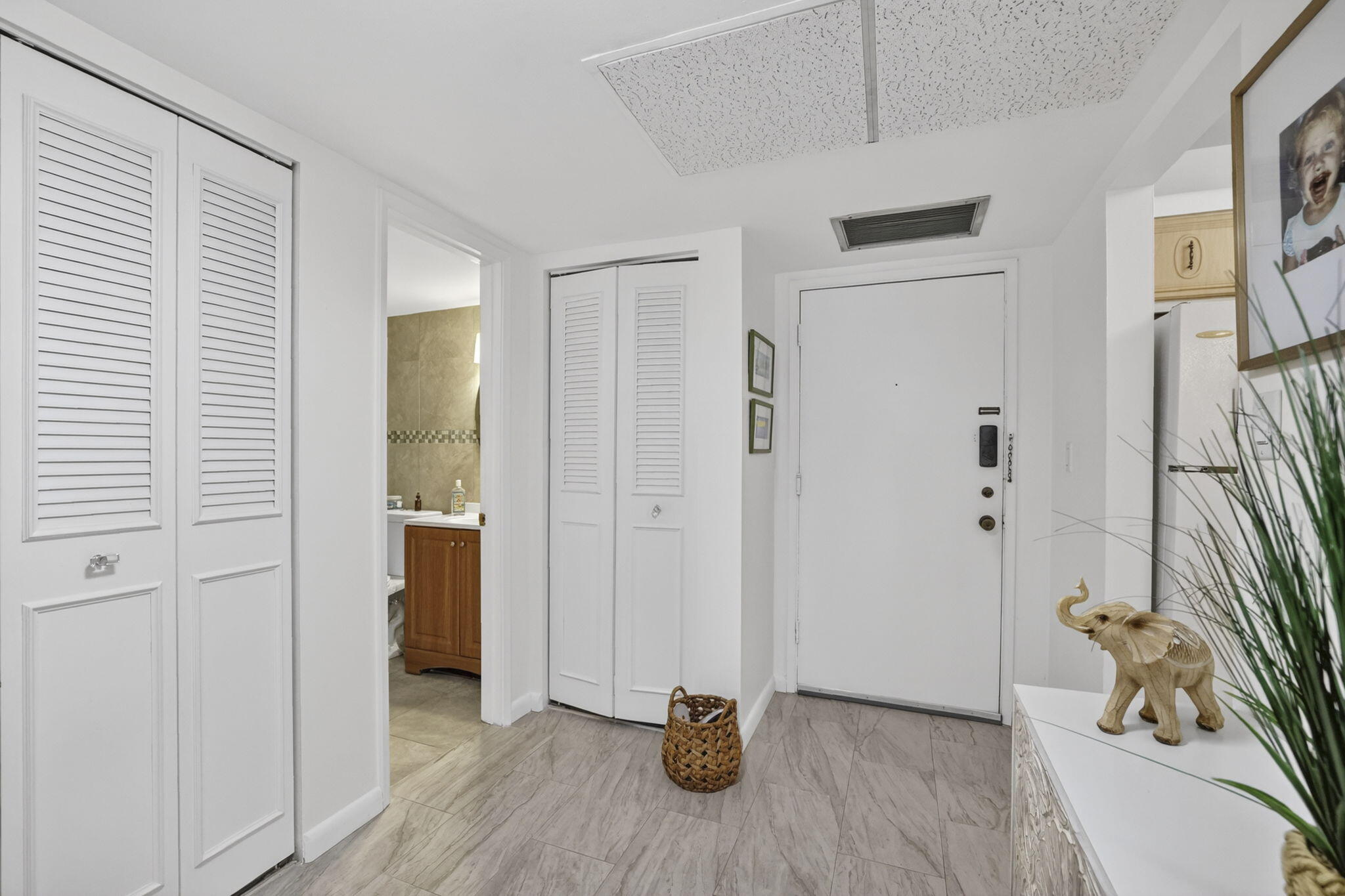 MEADOWS CONDO - Residential