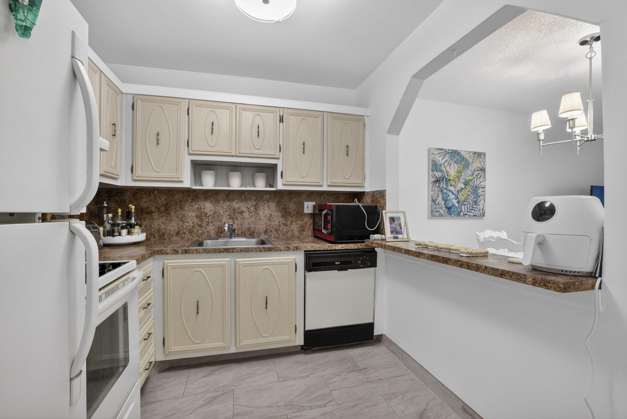 MEADOWS CONDO - Residential