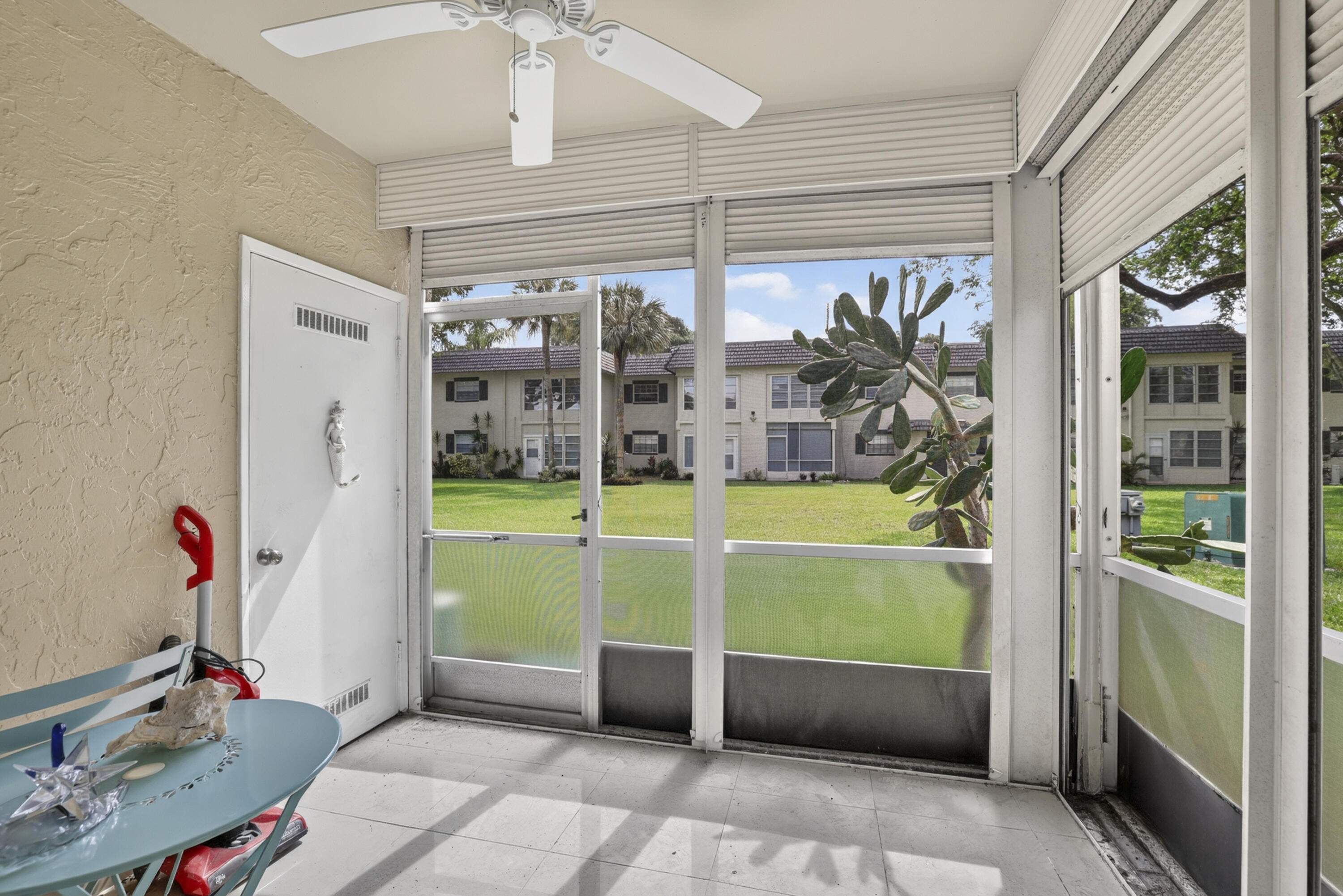MEADOWS CONDO - Residential