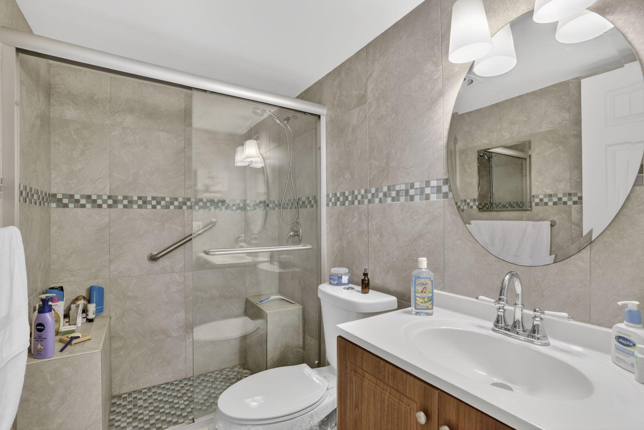 MEADOWS CONDO - Residential