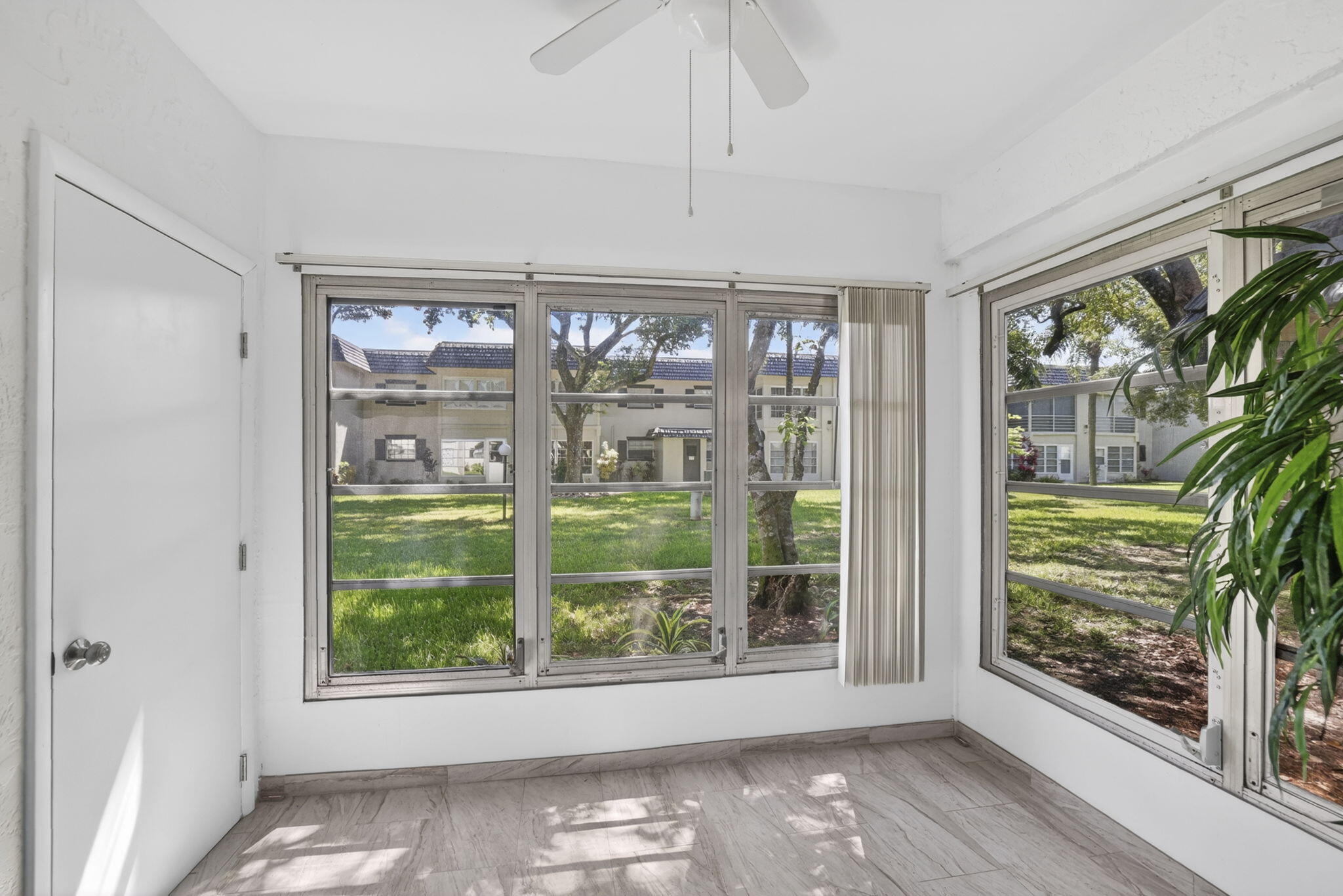 MEADOWS CONDO - Residential