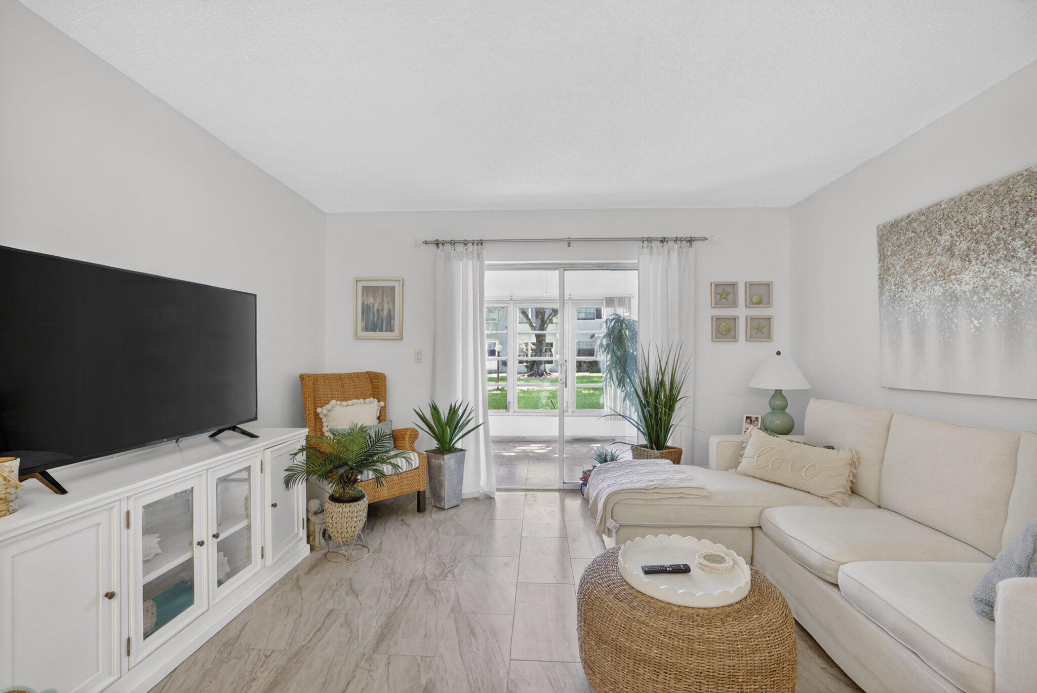 MEADOWS CONDO - Residential