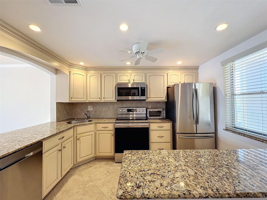 Photo of 777 S Federal Highway #315-G, Pompano Beach, FL 33062 (MLS # F10426512)