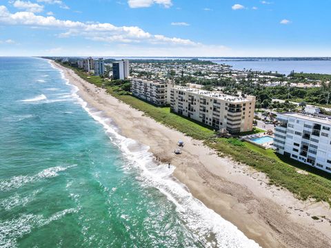 A home in Jensen Beach