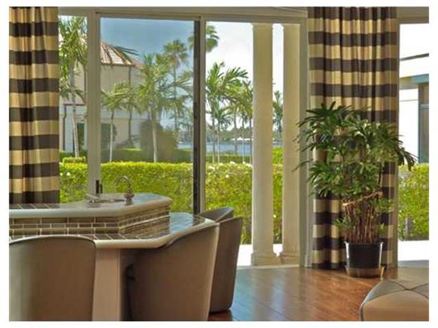 VILLA PLATI TOWNHOMES - Residential