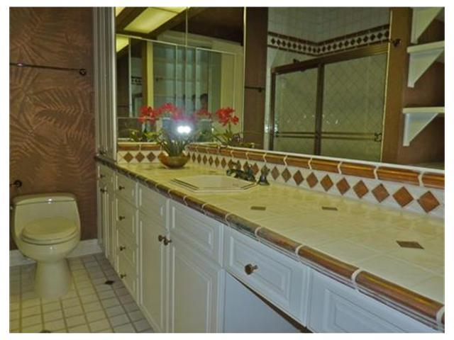 VILLA PLATI TOWNHOMES - Residential