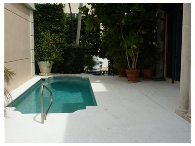 VILLA PLATI TOWNHOMES - Residential