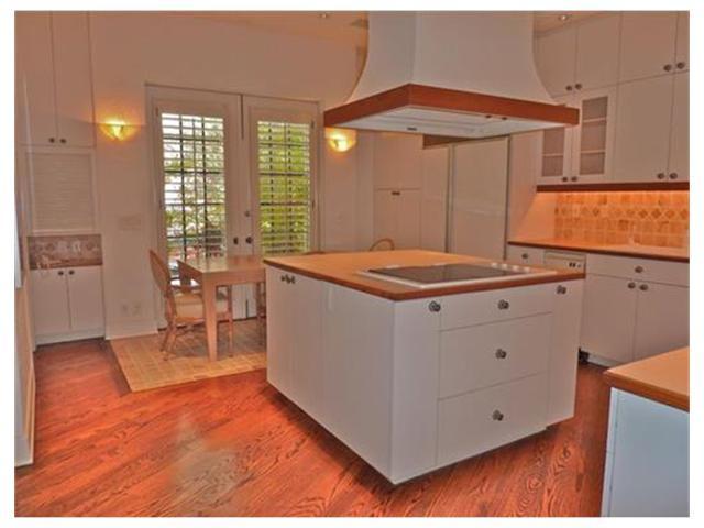 VILLA PLATI TOWNHOMES - Residential