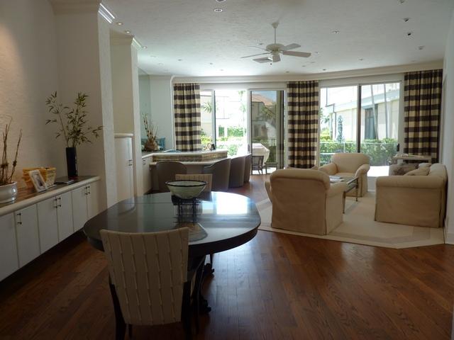 VILLA PLATI TOWNHOMES - Residential