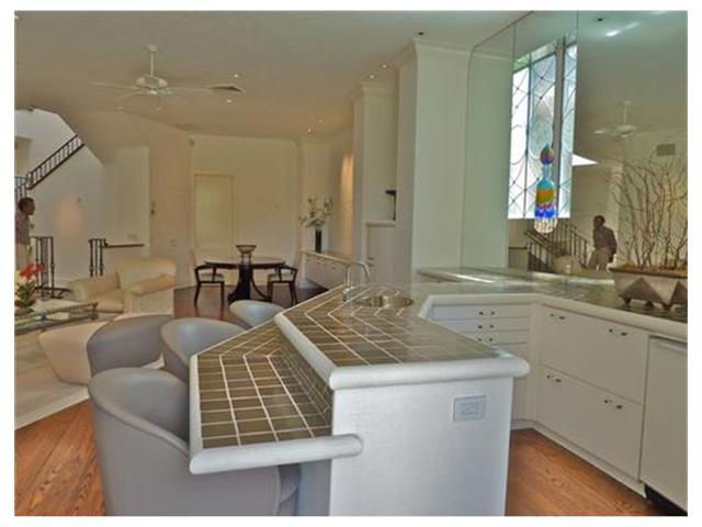 VILLA PLATI TOWNHOMES - Residential