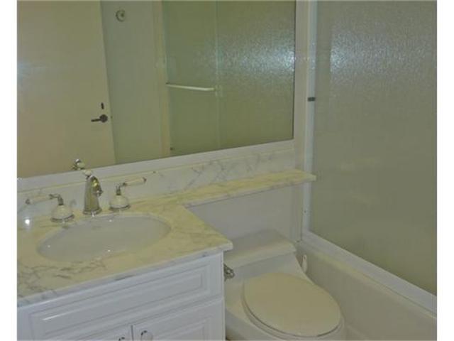 VILLA PLATI TOWNHOMES - Residential