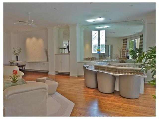 VILLA PLATI TOWNHOMES - Residential