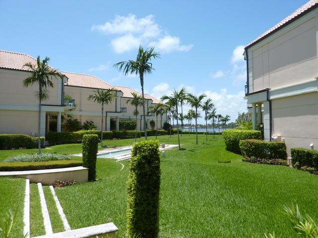 VILLA PLATI TOWNHOMES - Residential