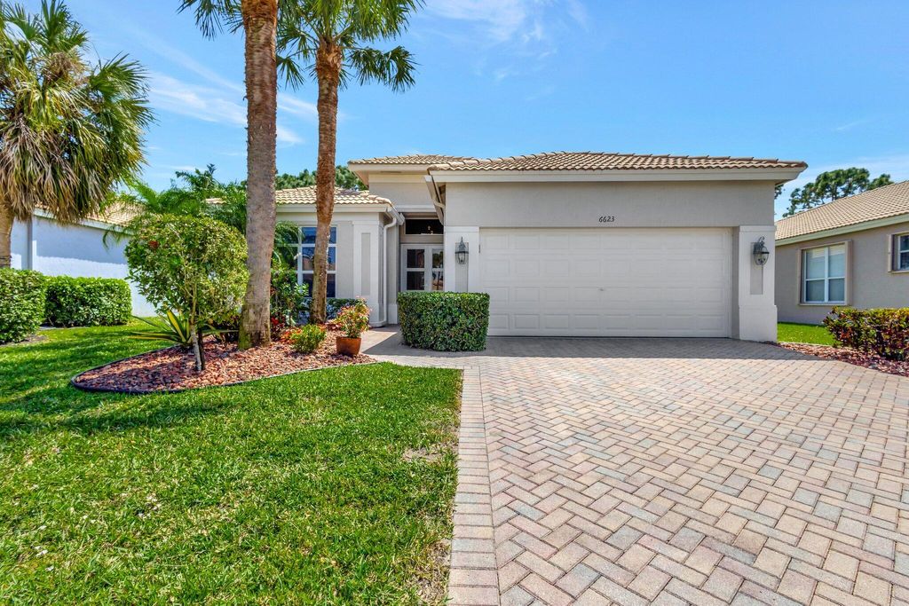 Photo of 6623 Southport Drive, Boynton Beach, FL 33472 (MLS # R11149882)