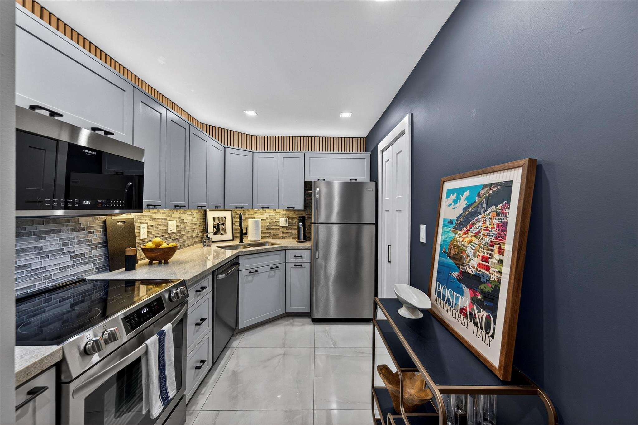 Manor Grove Village IV - Residential