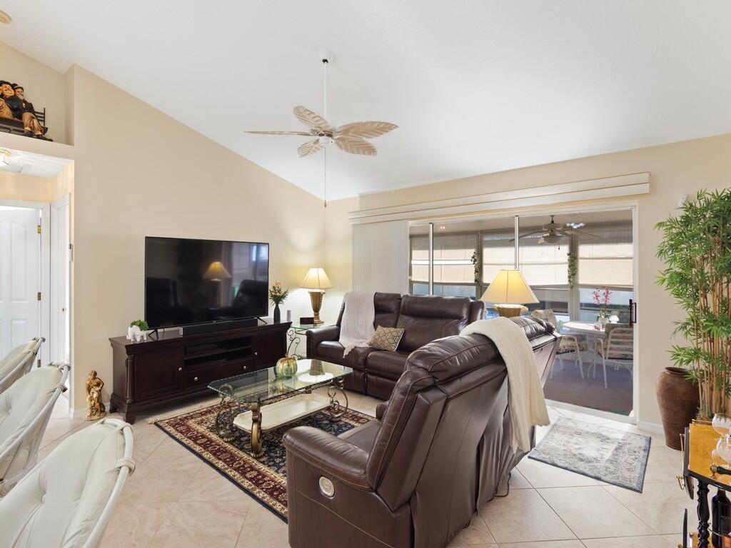 KINGS ISLE II-B - Residential