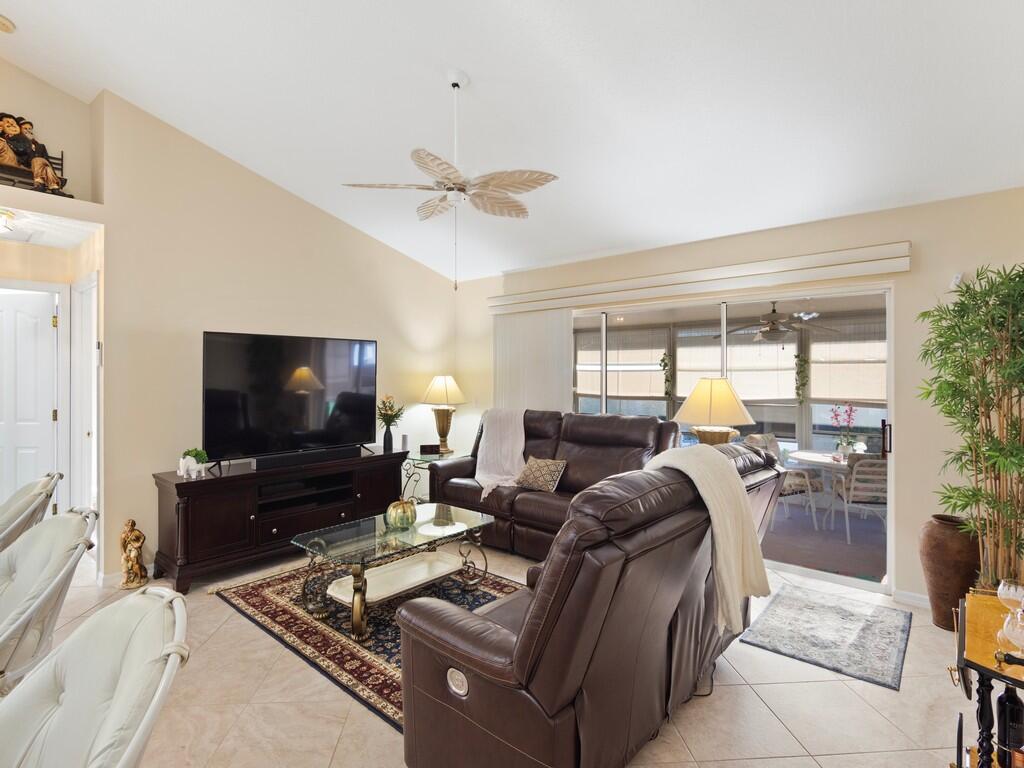 KINGS ISLE II-B - Residential