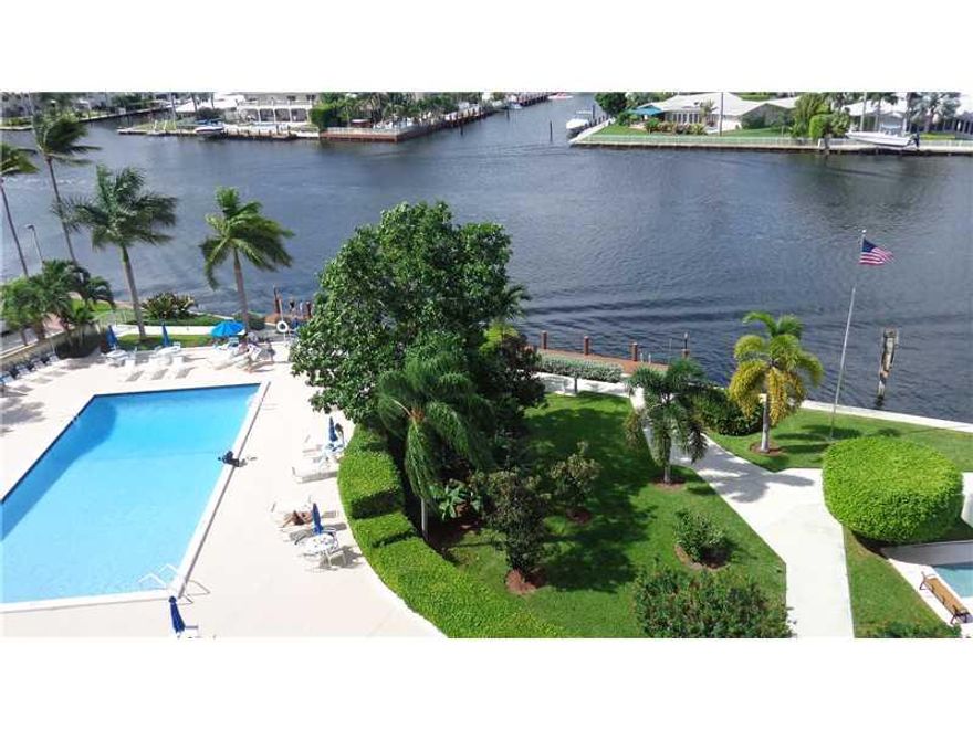 NICE UNIT WITH WEST VIEWS OF THE GALT MILE......GREAT PRICE FOR THE AREA......CLOSE TO BEACH, BANKS, SHOPS AND FINE DINNING AT FT LAUDERDALES NORTH BEACH AND GALT OCEAN MILE...........NEW OWNER TO INSTALL HIGH IMPACT WINDOWS......