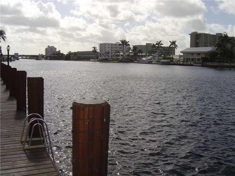 CORAL RIDGE TOWERS NORTH - Residential