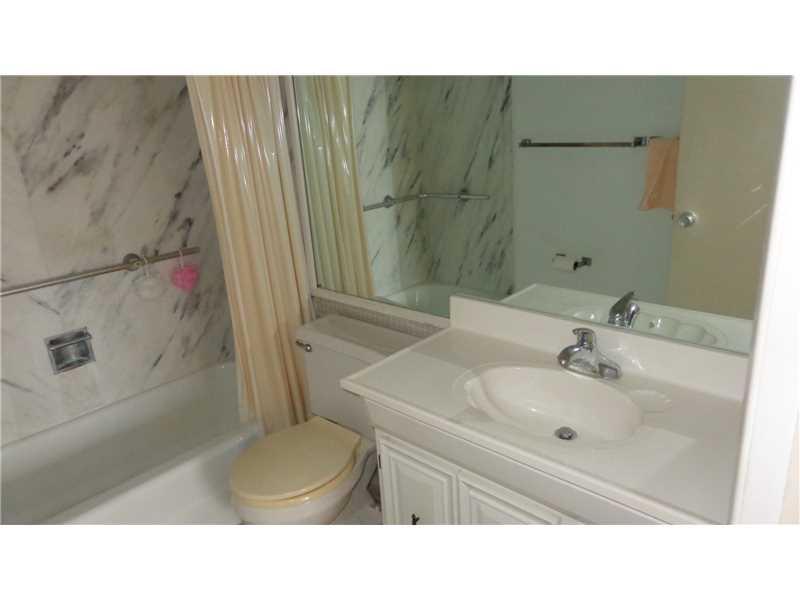 CORAL RIDGE TOWERS NORTH - Residential