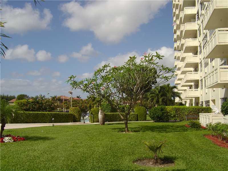 CORAL RIDGE TOWERS NORTH - Residential