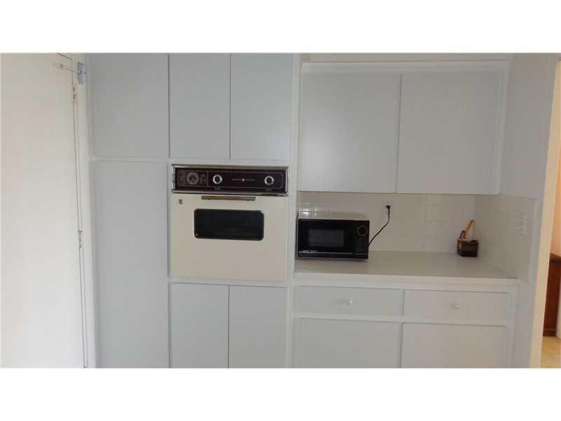 CORAL RIDGE TOWERS NORTH - Residential