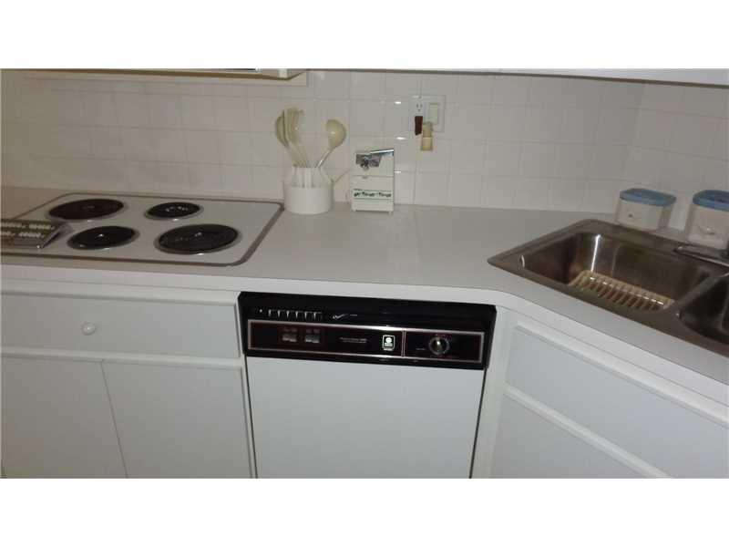 CORAL RIDGE TOWERS NORTH - Residential